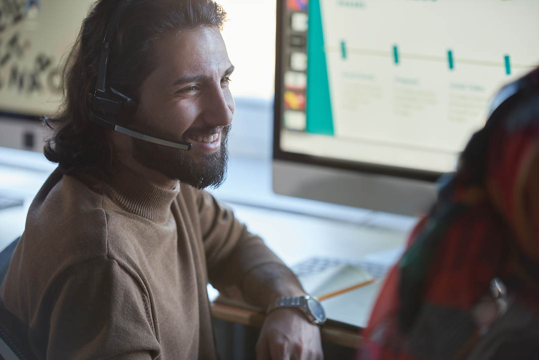 Pros and Cons of Predictive Dialers for Call Centers Use AI technology to turn web leads into live calls for your sales team.