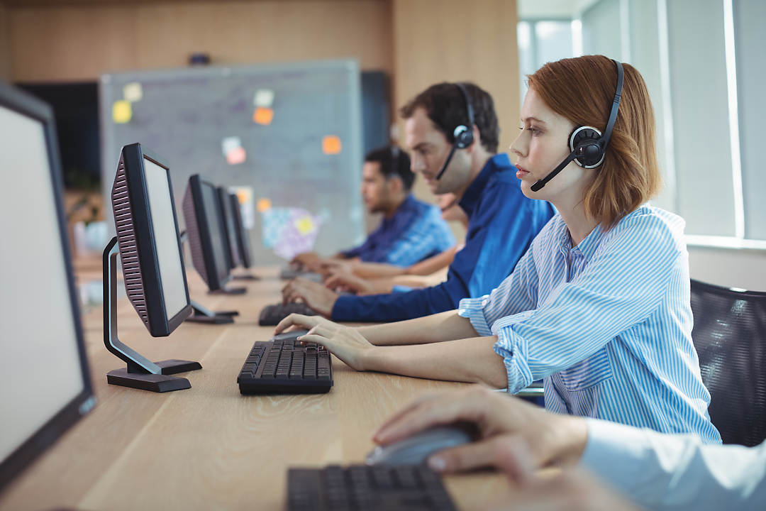 How to Choose the Best Call Center Management Software Use AI technology to turn web leads into live calls for your sales team.
