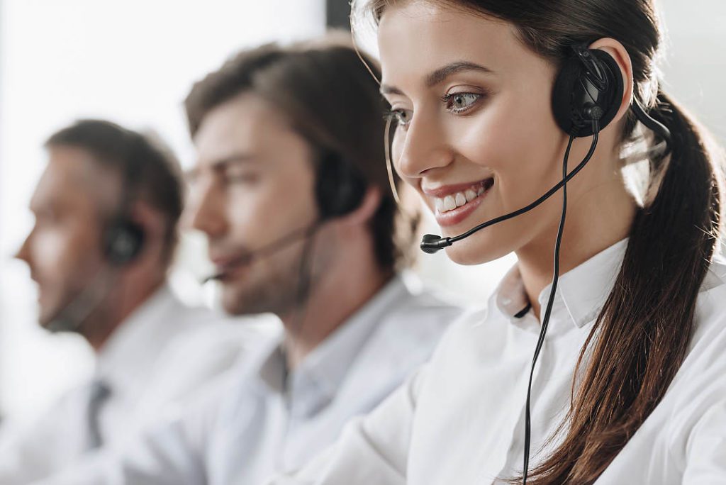 How to Find the Best Offshore Call Center 5 How to Find the Best Offshore Call Center Use AI technology to turn web leads into live calls for your sales team.