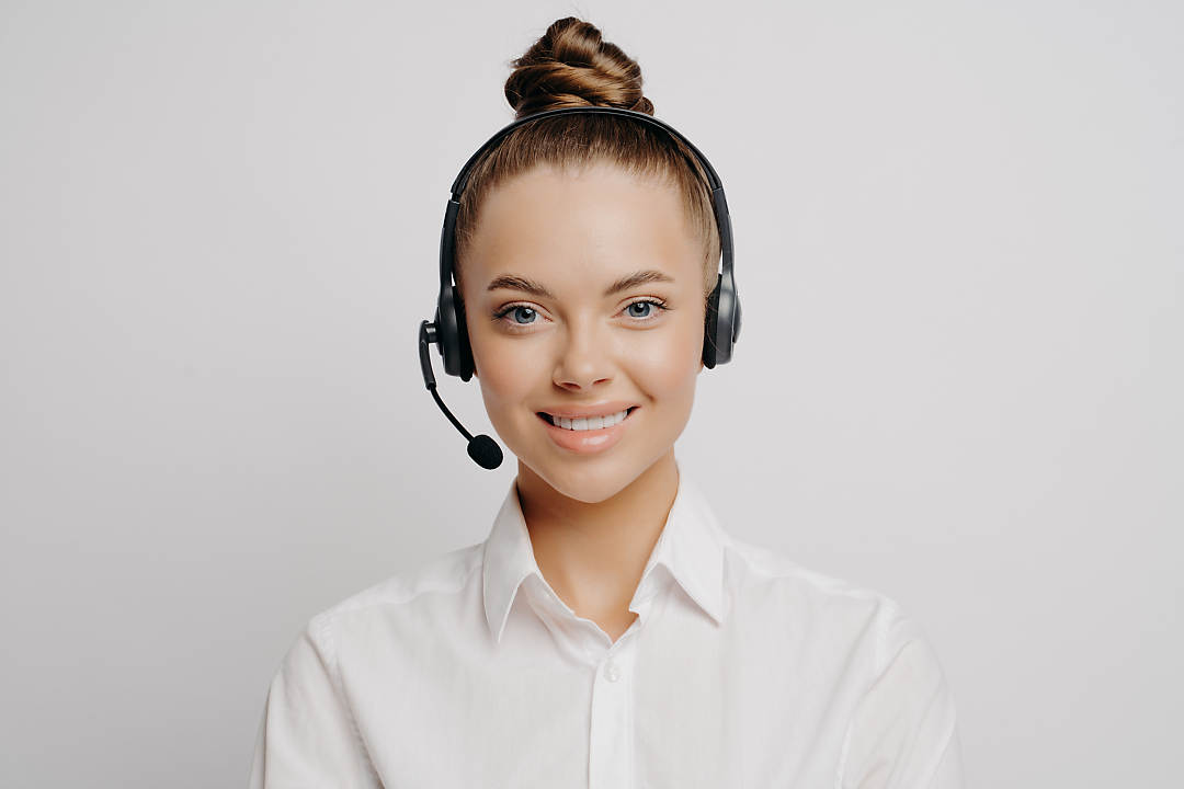 How To Calculate Call Center Metrics? Use AI technology to turn web leads into live calls for your sales team.