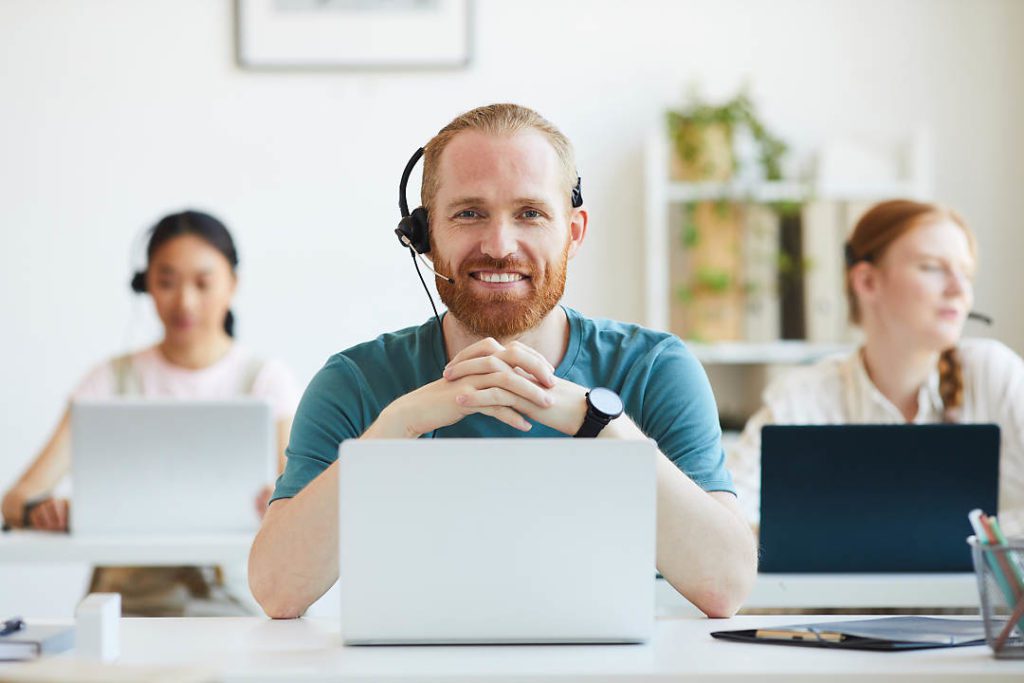 How to Use IVR In Contact Centers and How It Can Benefit Your Company 6 How to Use IVR In Contact Centers and How It Can Benefit Your Company Use AI technology to turn web leads into live calls for your sales team.