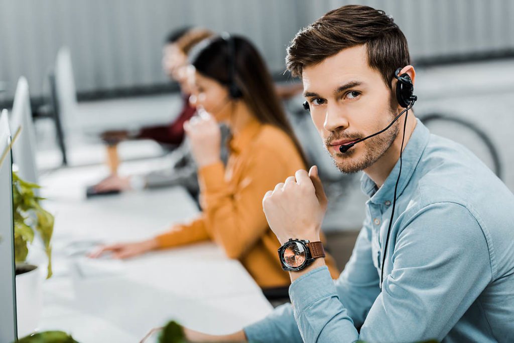 The Biggest Challenges Call Centers Face 6 The Biggest Challenges Call Centers Face Use AI technology to turn web leads into live calls for your sales team.